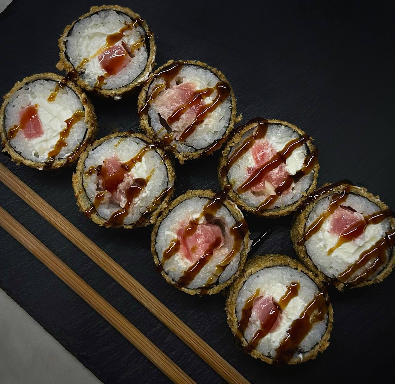 Hot Roll з лососем (8 шт)