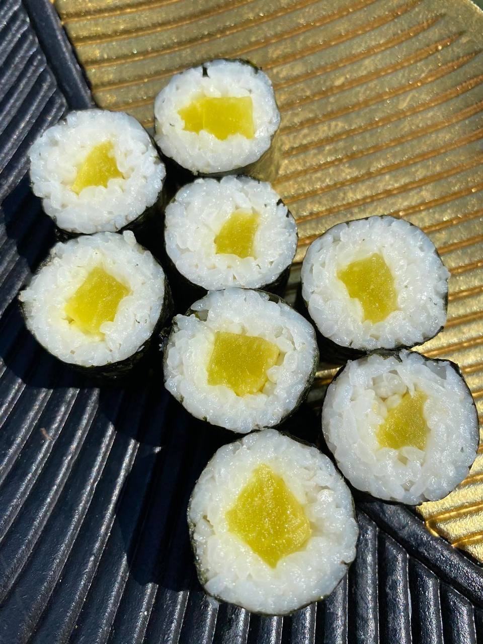 Макі з дайконом (8 шт)