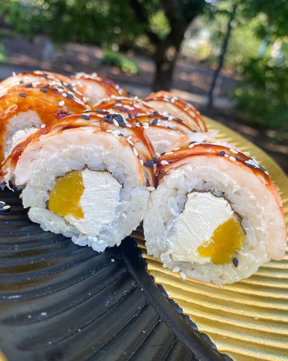 Рол «Манго з креветкою» (8 шт)